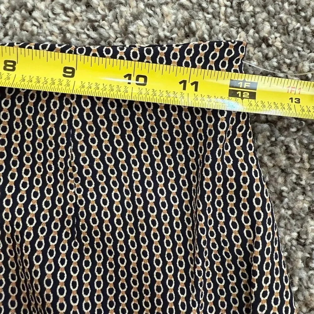 Ann Taylor Black Geo Circle Patterned Mini Skirt XS 4 A Line